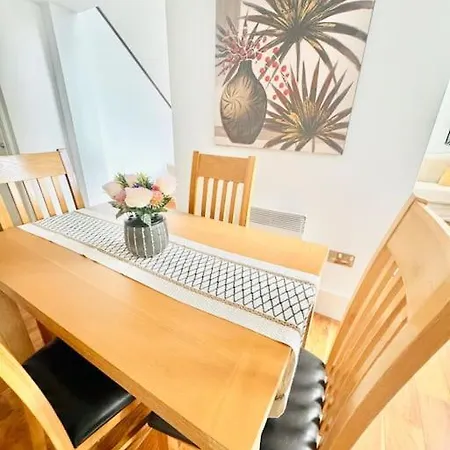 Exclusive City Apartment - Very Spacious Sheffield Exterior photo