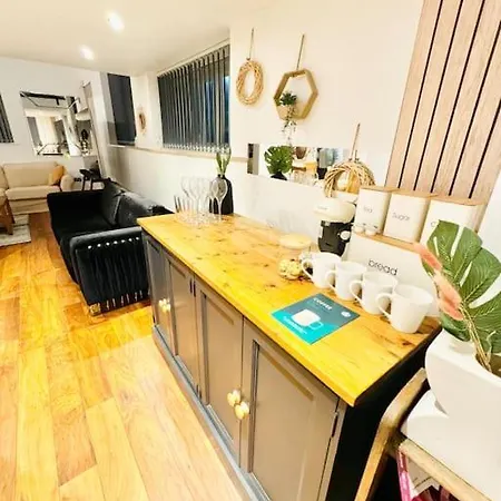 Exclusive City Apartment - Very Spacious Sheffield Exterior photo